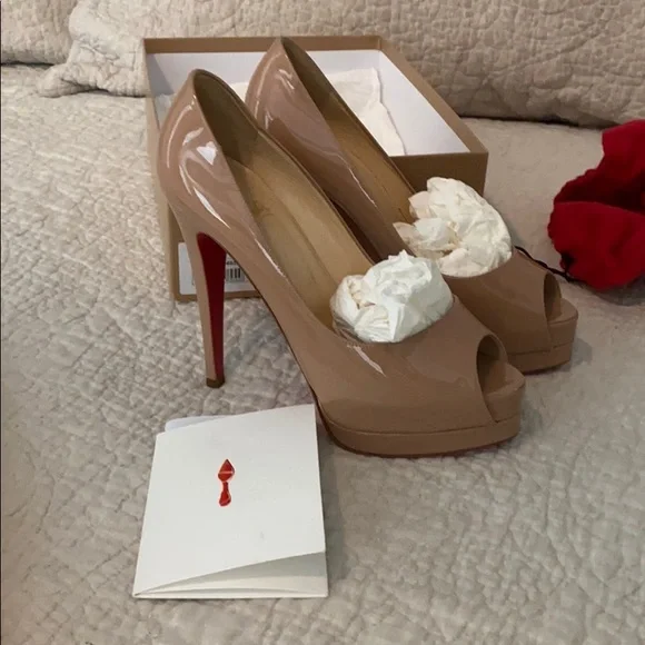 Louboutin ALTADAMA 140 patent leather nude heels - Picture 1 of 5